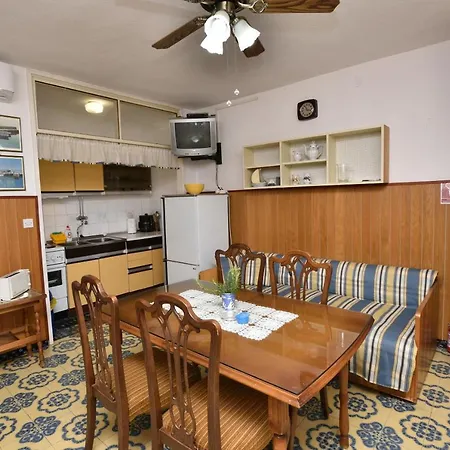 Apartamento 2m Dolac